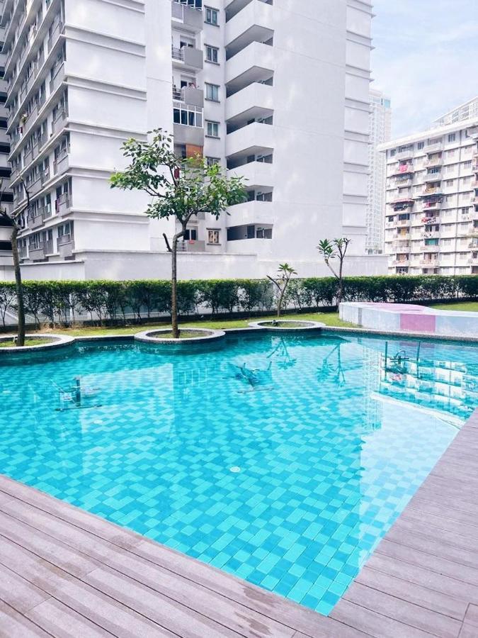 Connected Train 3 Bedrooms - Above Klgateway Mall 14 Kuala Lumpur Exterior photo